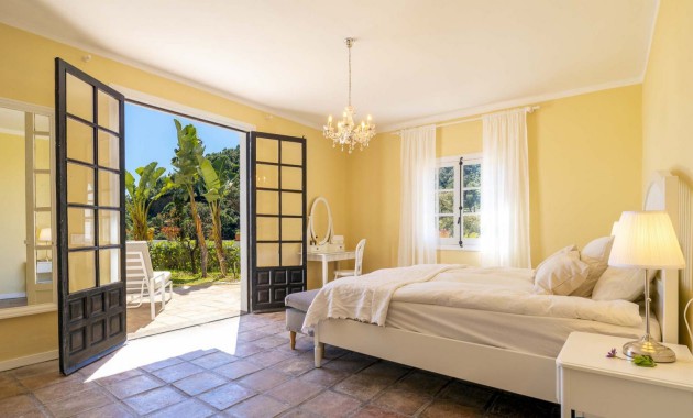 Alquiler a corto plazo - Villa - Marbella - El Madronal