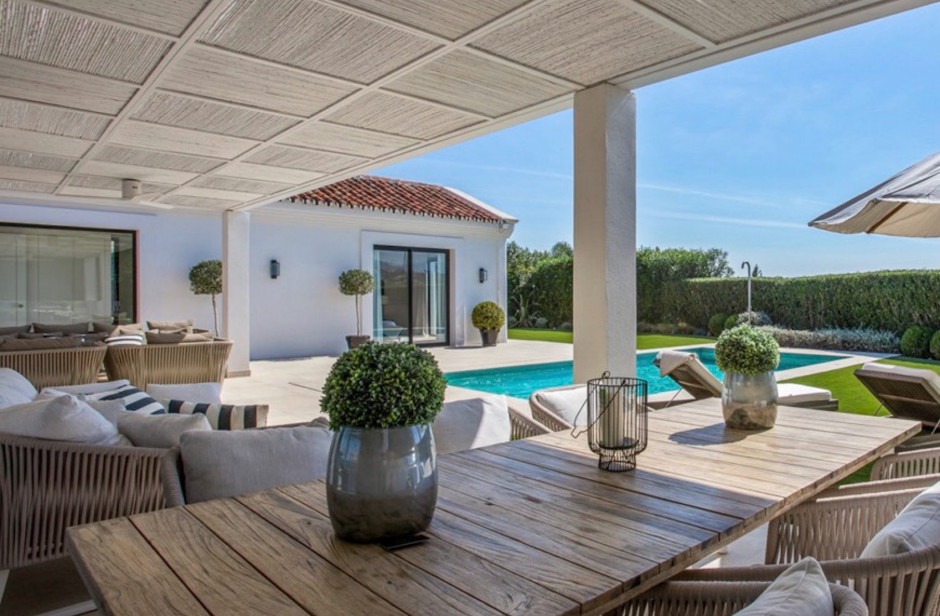 Short time rental - Villa / Semi semi-detached - Marbella - Nueva Andalucia