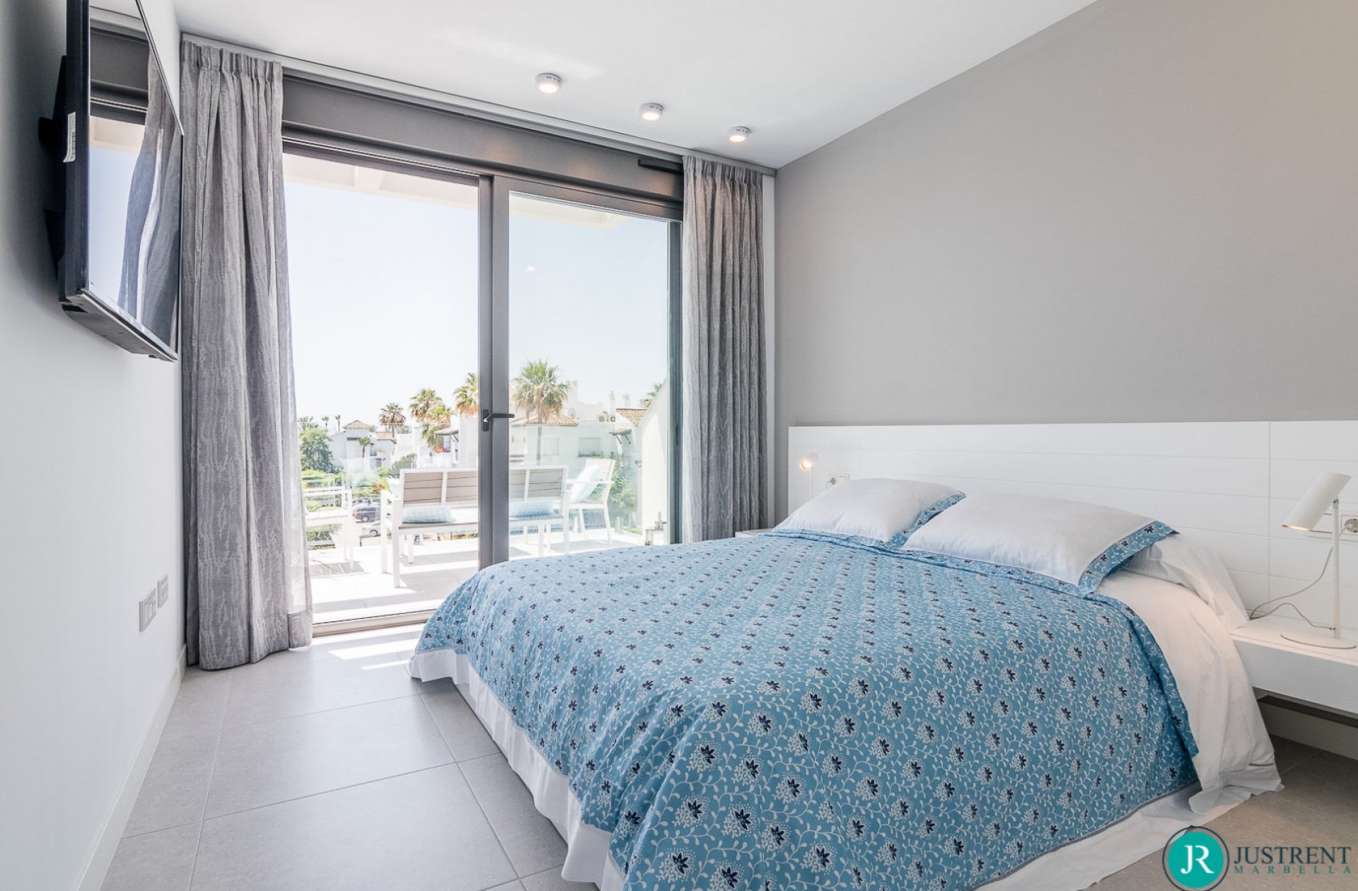 View of Condos for rent in Singapore, short term only